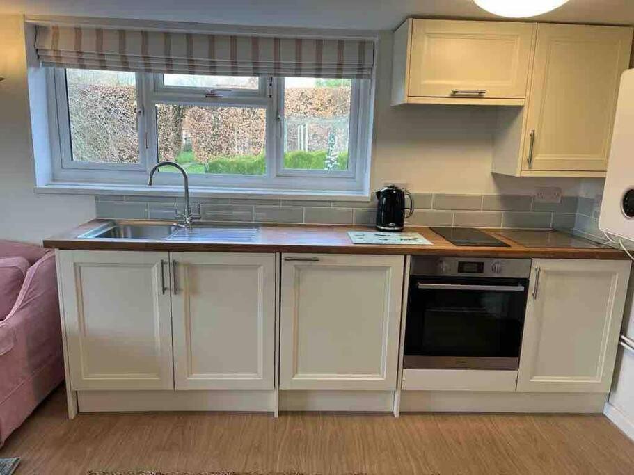 Oak Tree Cottage Uckfield Exterior photo
